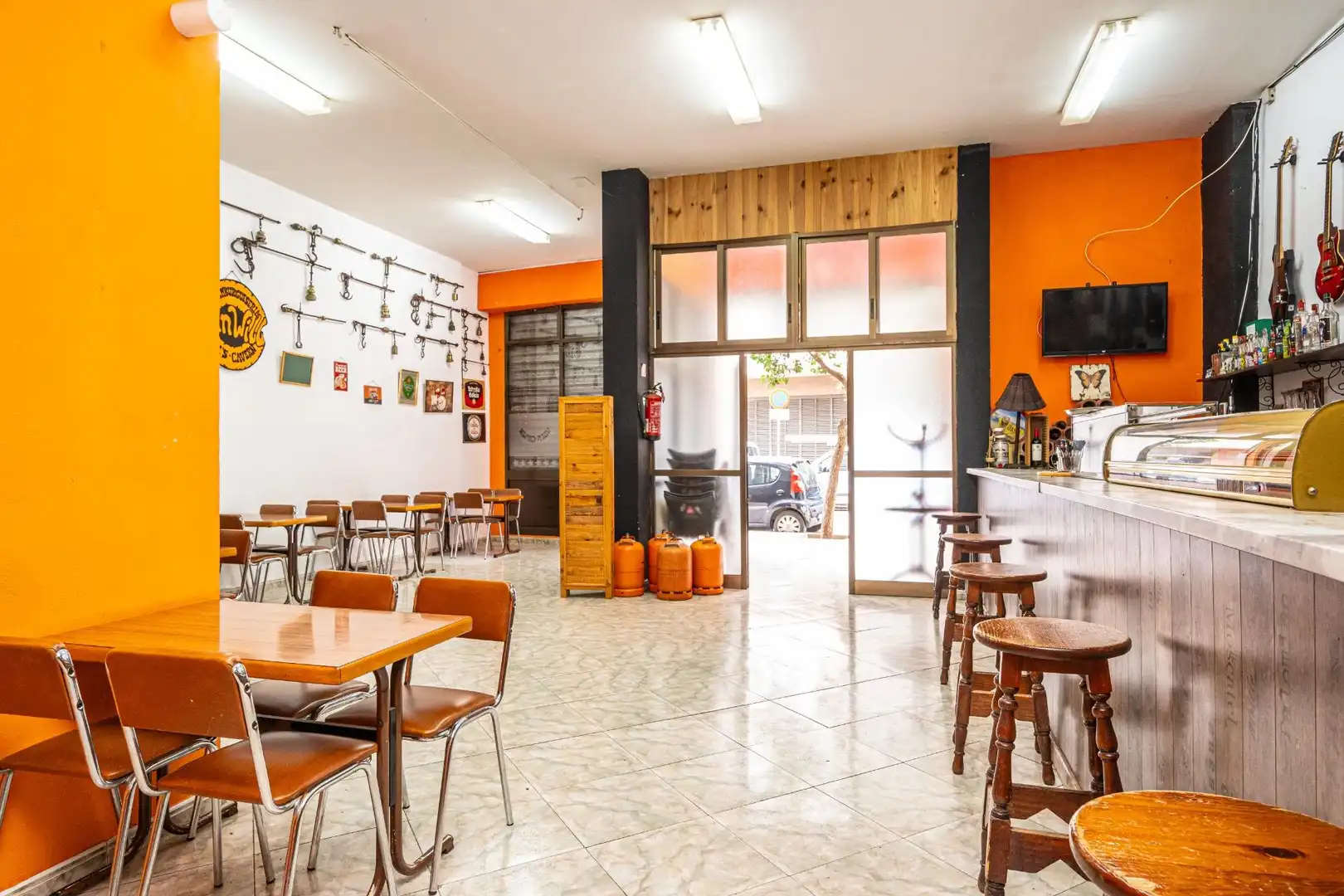 Commercial properties for sale in Carrer de Josep Garcias, 6, Son Gotleu
