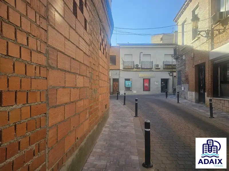 Vista exterior de Local de lloguer en Los Yébenes