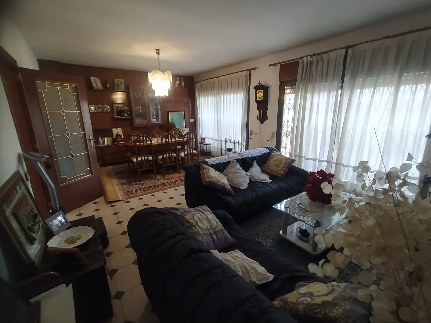Sala d'estar de Casa o xalet en venda en Corbera de Llobregat, Barcelona