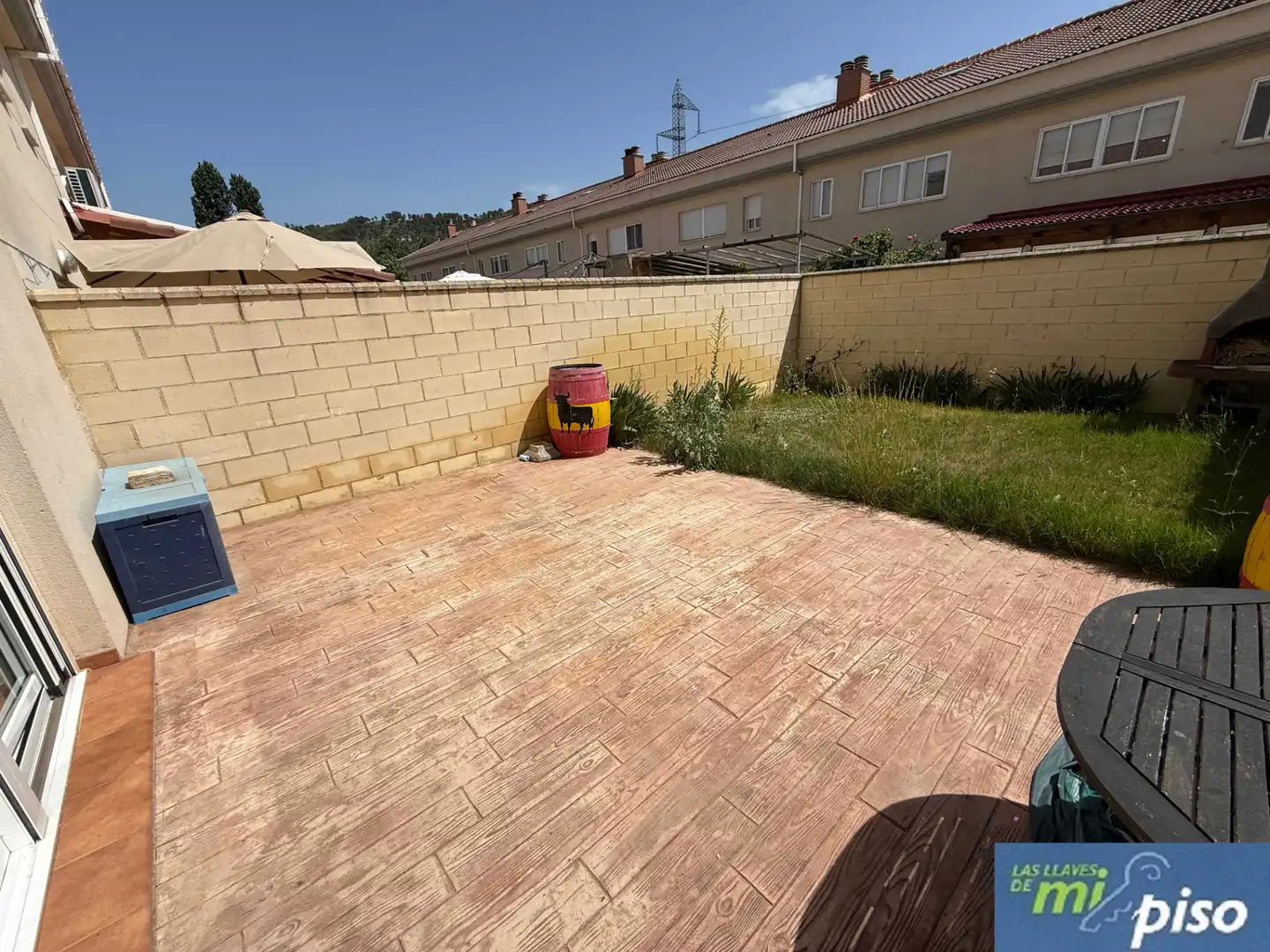 Jardí de Casa adosada en venda en Cabezón de Pisuerga amb Calefacció, Jardí privat i Parquet