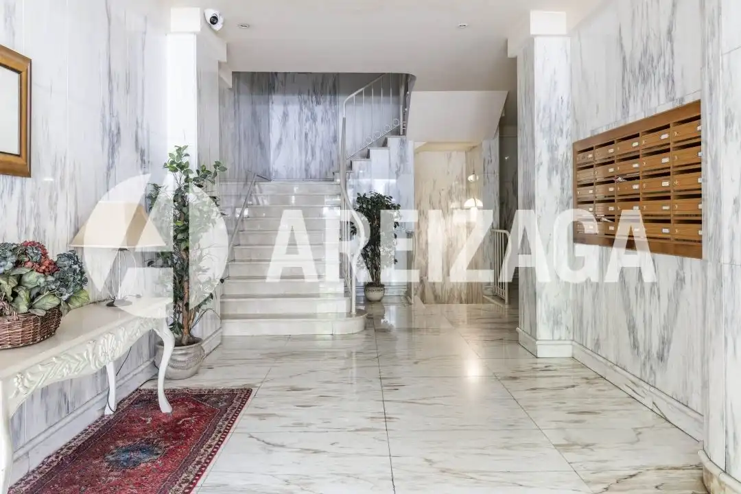 Flat for sale in Donostia - San Sebastián   with Heating, Terrace and Storage room
