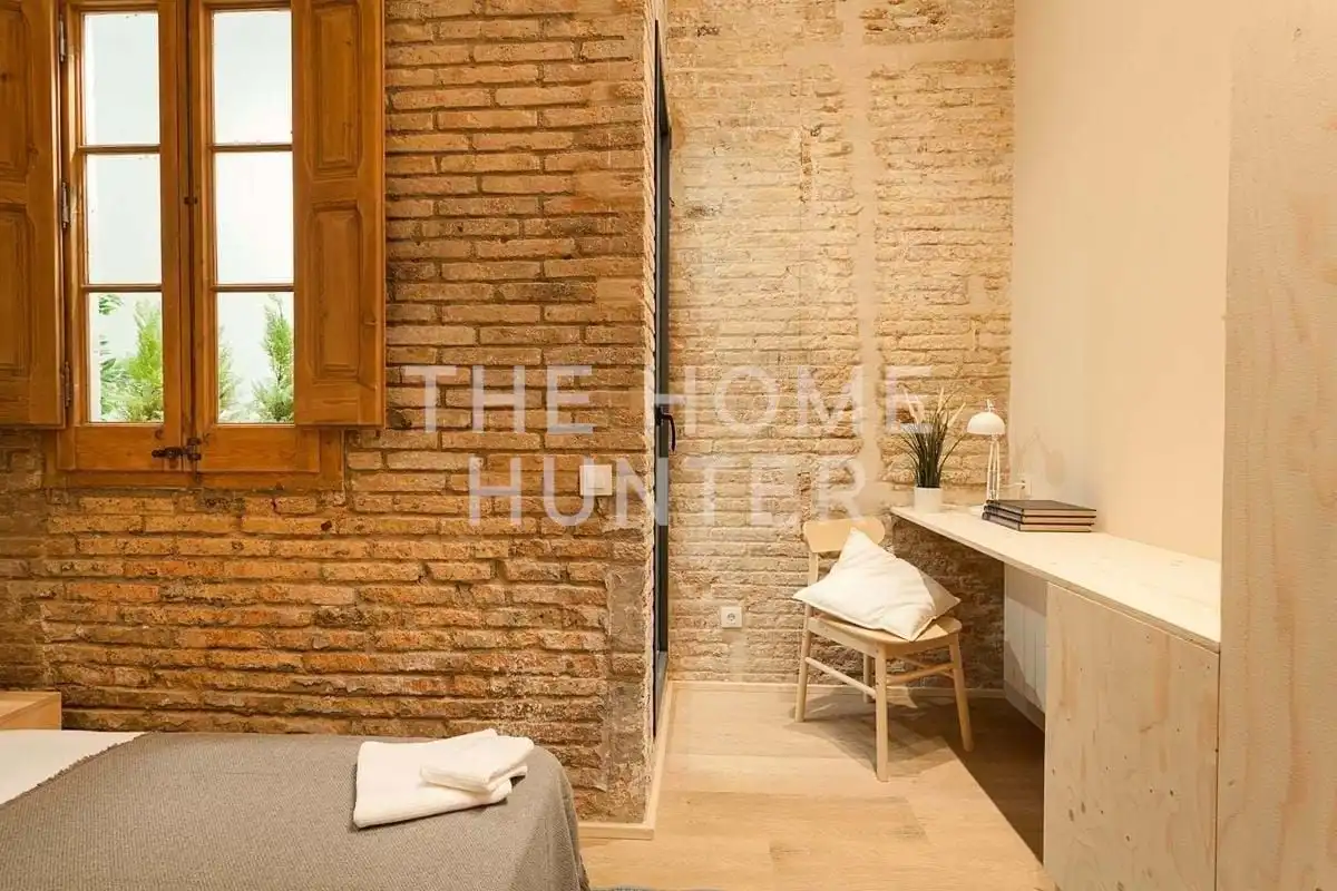 Schlafzimmer von Wohnung zum Verkauf in Barcelona mit Heizung, Privatgarten und Terrasse