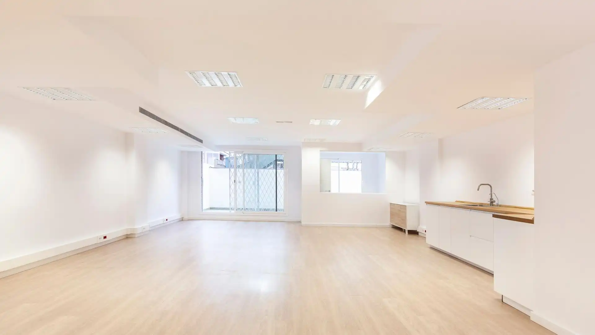 Office for rent in Barcelona  with Terrace