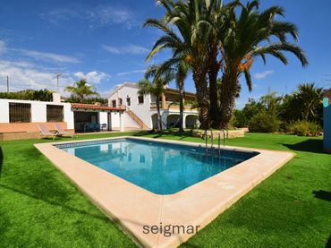 Villa avec balcon à vendre à El Secanet - Hacienda del Sol
