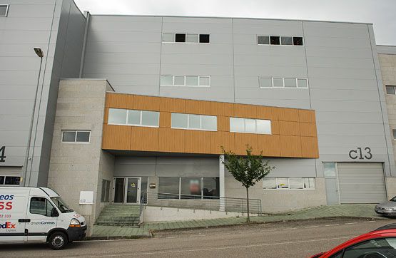Vista exterior de Terreny industrial en venda en Vigo 