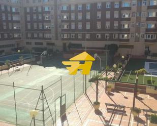 Vista exterior de Pis de lloguer en  Córdoba Capital amb Aire condicionat, Jardí privat i Piscina