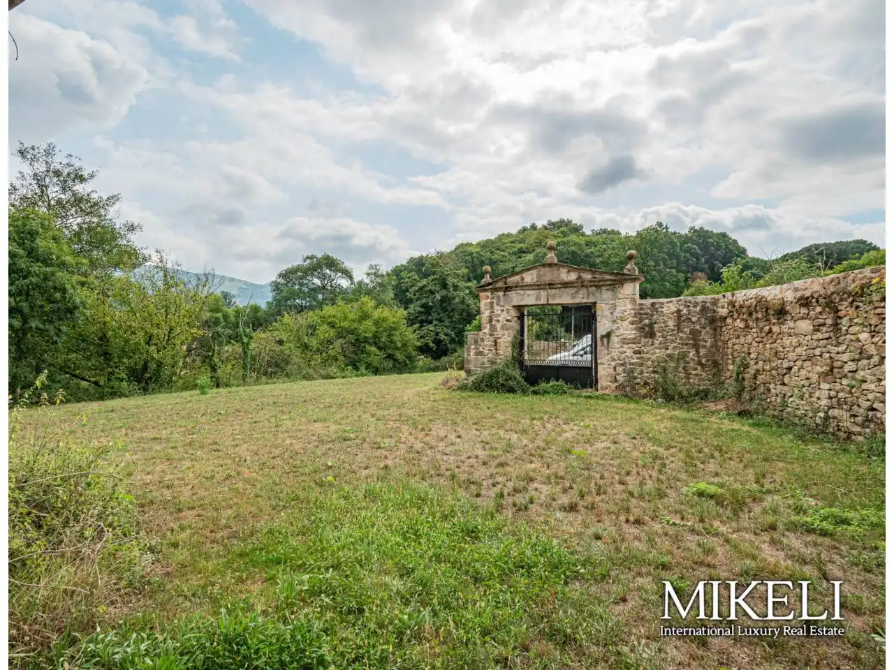 Finca rústica en venta en Saro con Jardín privado y Parquet