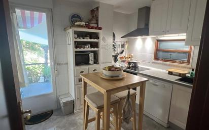 Kitchen of Single-family semi-detached for sale in Fuensaldaña  with Heating, Private garden and Parquet flooring