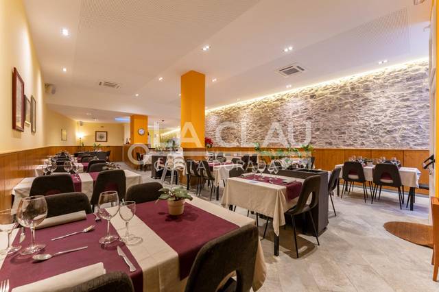 Edificio en Venta en de Montblanc en Santa Coloma de Queralt