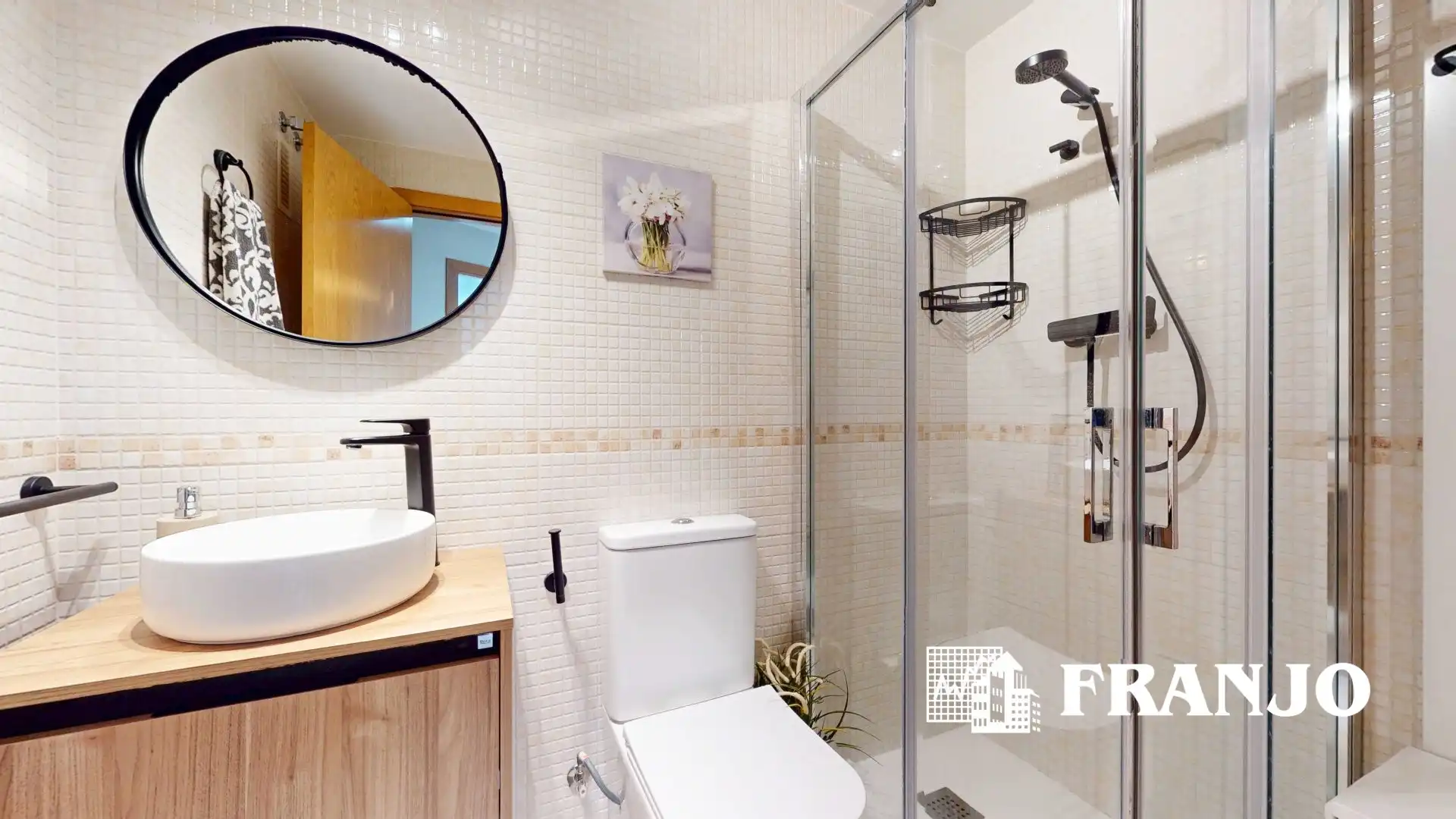 Baño de Piso en venta en Terrassa con Aire acondicionado, Calefacción y Trastero