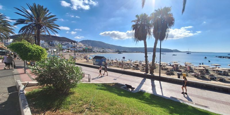 Vista exterior de Piso en venta en Arona con Aire acondicionado, Jardín privado y Terraza