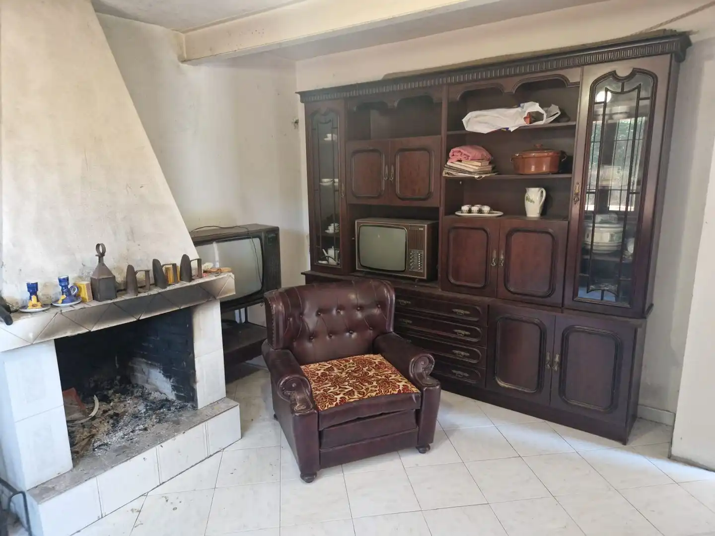 Sala d'estar de Casa o xalet en venda en Camargo amb Terrassa, Traster i Balcó