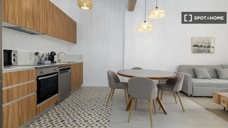 Kitchen of Flat for rent in Valencia  with Air Conditioner, Heating and Furnished