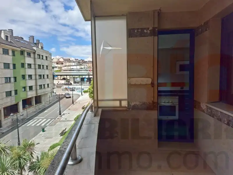 Pis en venda en Oviedo  amb Calefacció, Terrassa i Traster
