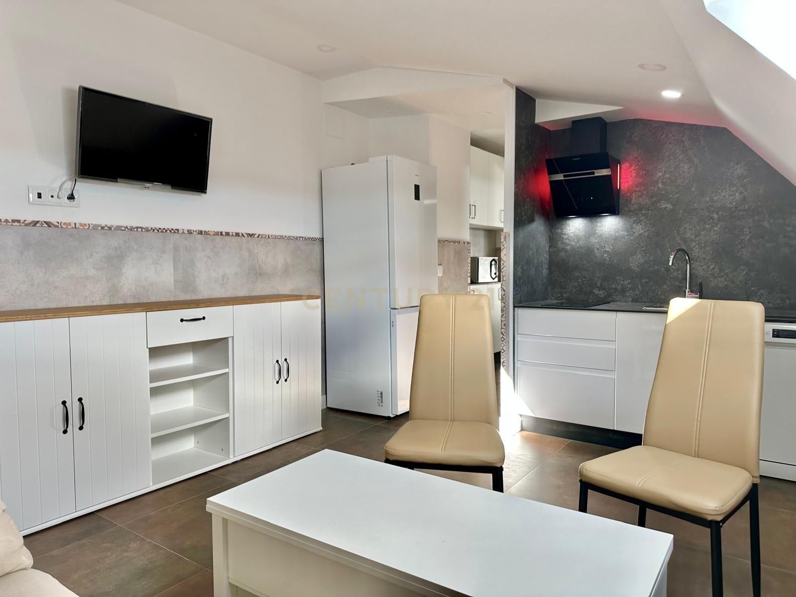 Kitchen of Flat to rent in Majadahonda  with Washing machine, Microwave and Community pool