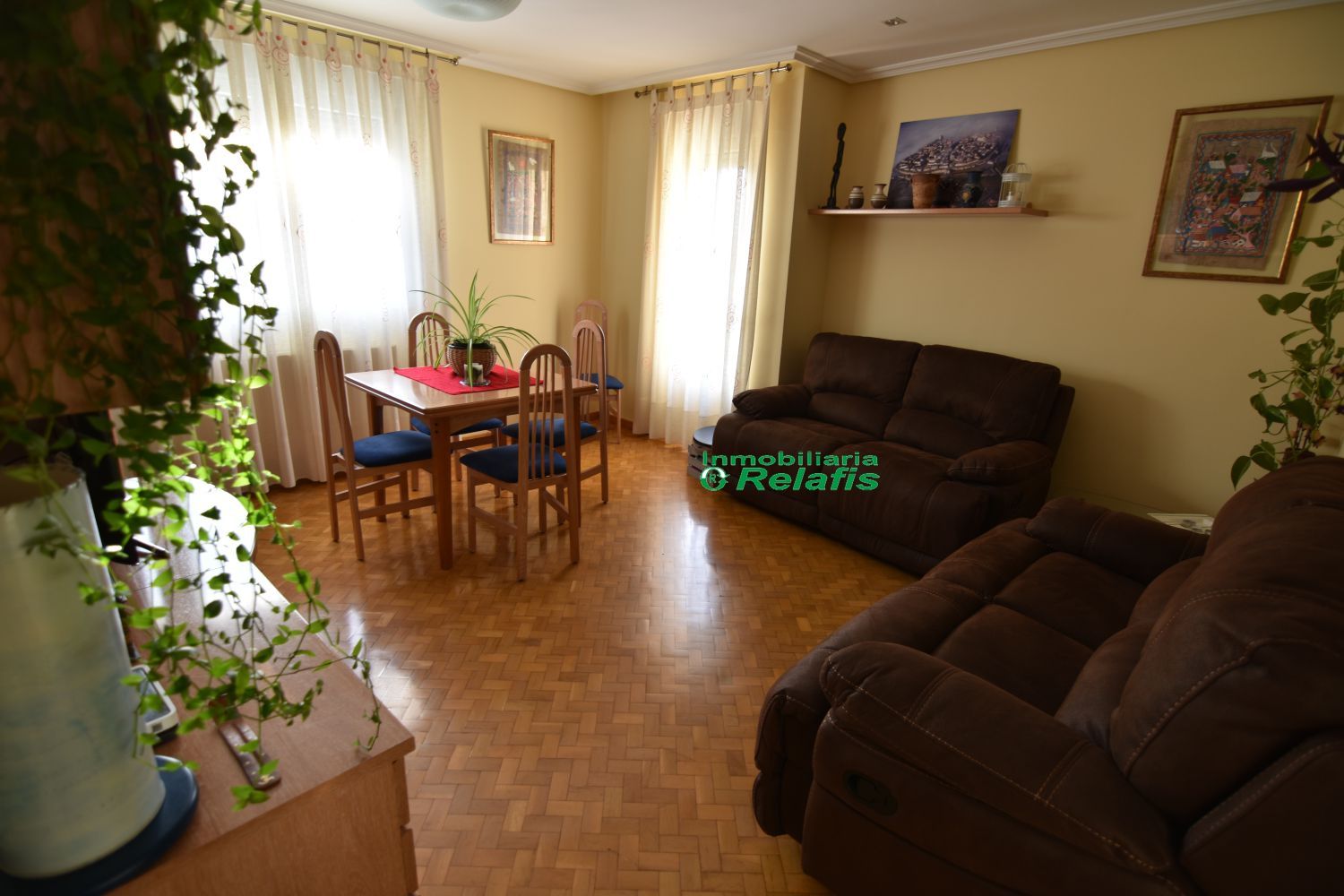 Sala d'estar de Pis en venda en Ciudad Rodrigo amb Calefacció, Parquet i Terrassa
