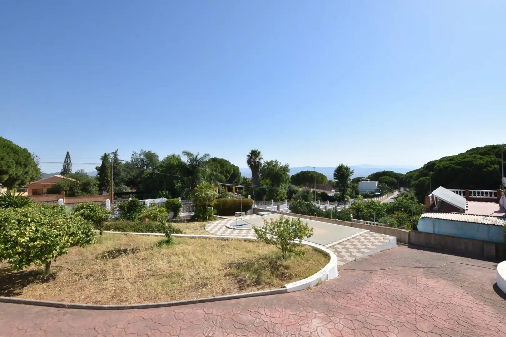Jardí de Casa o xalet en venda en Alhaurín de la Torre amb Jardí privat, Terrassa i Piscina comunitària