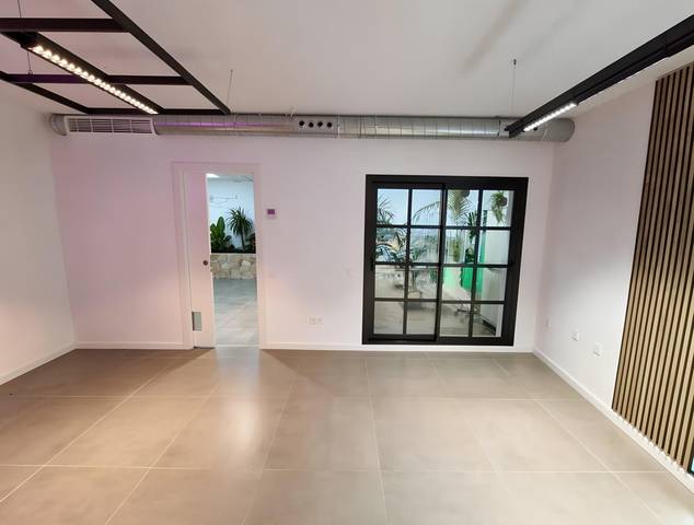 Local comercial en Alquiler en Centre Vila