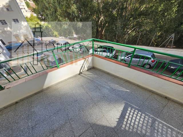 Piso en Venta en Calle Pinosol en Gibralfaro
