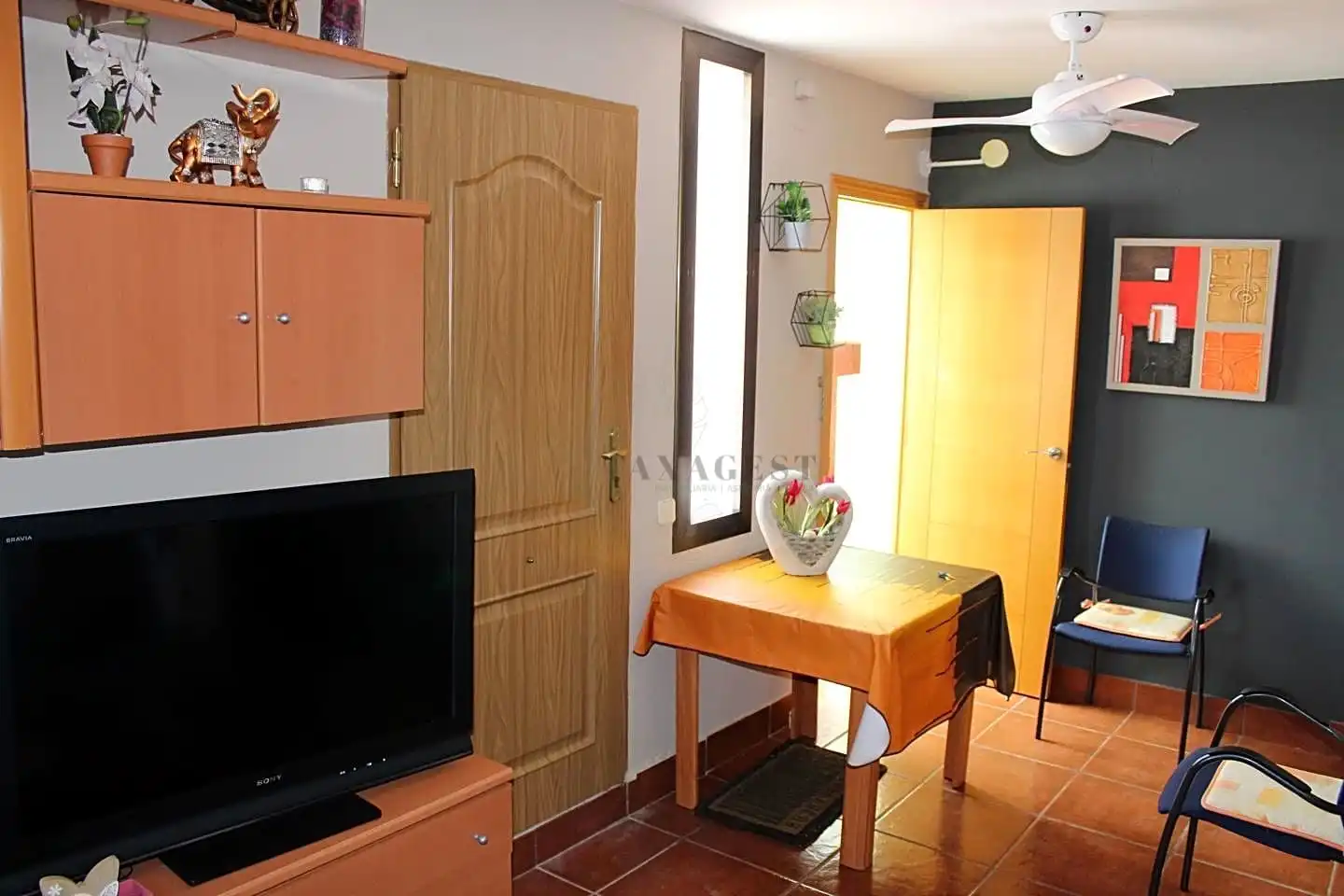 Casa adosada en venta en Deltebre con Terraza, Amueblado y Piscina comunitaria