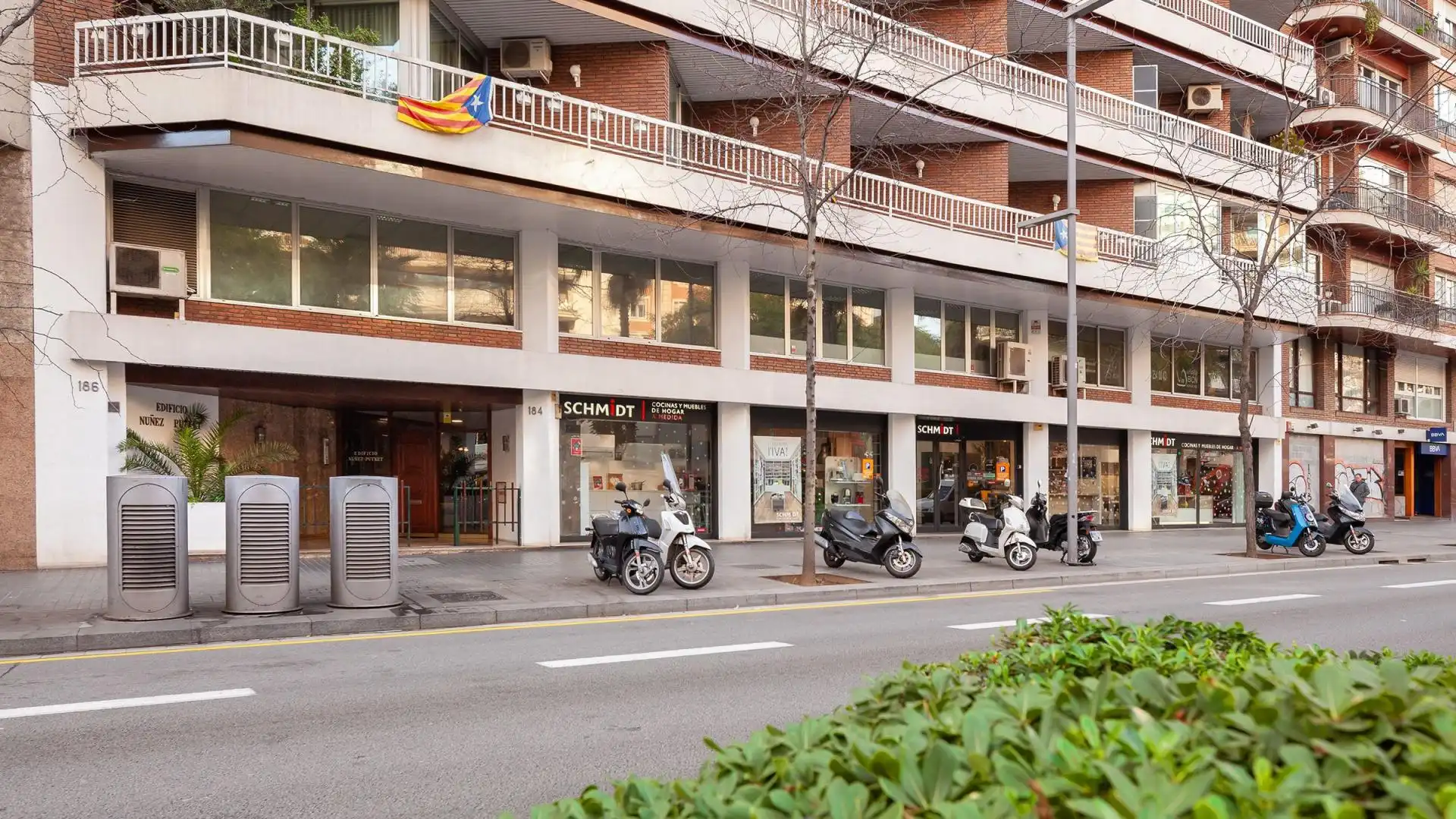 Oficina de lloguer a AVENIDA GENERAL MITRE, 184, El Putget i el Farró