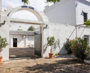 Vista exterior de Casa o xalet en venda en  Sevilla Capital amb Terrassa, Piscina i Balcó