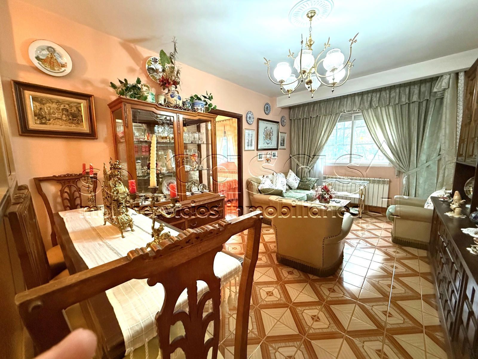 Dining room of Flat for sale in Alcorcón  with Heating, Terrace and Furnished