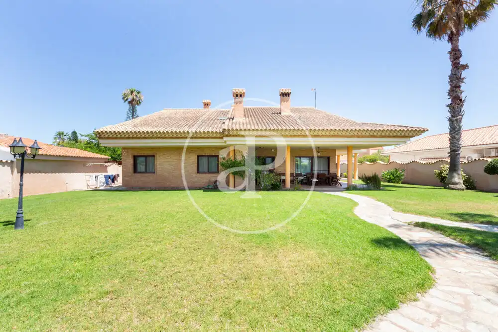 Jardín de Casa o chalet en venta en Sagunto / Sagunt con Aire acondicionado, Calefacción y Jardín privado