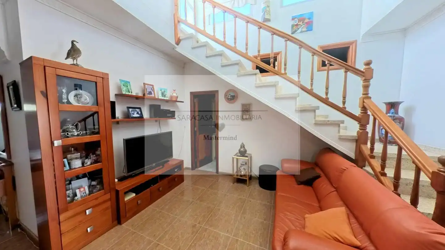 Sala de estar de Casa o chalet en venta en Las Palmas de Gran Canaria con Jardín privado y Terraza