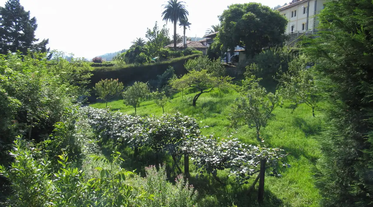 Jardí de Finca rústica en venda en Pravia amb Calefacció, Jardí privat i Parquet