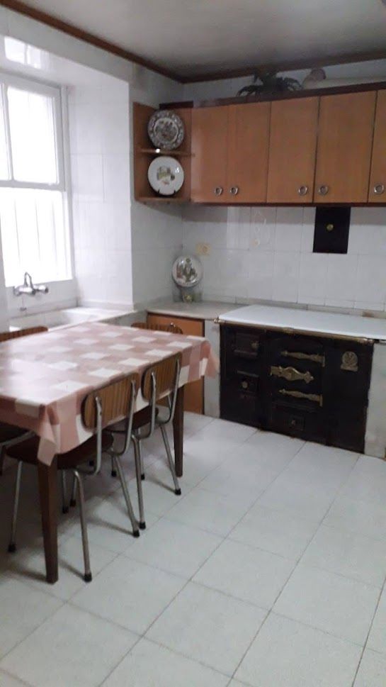 Cuina de Casa o xalet en venda en Mondoñedo amb Jardí privat i Moblat