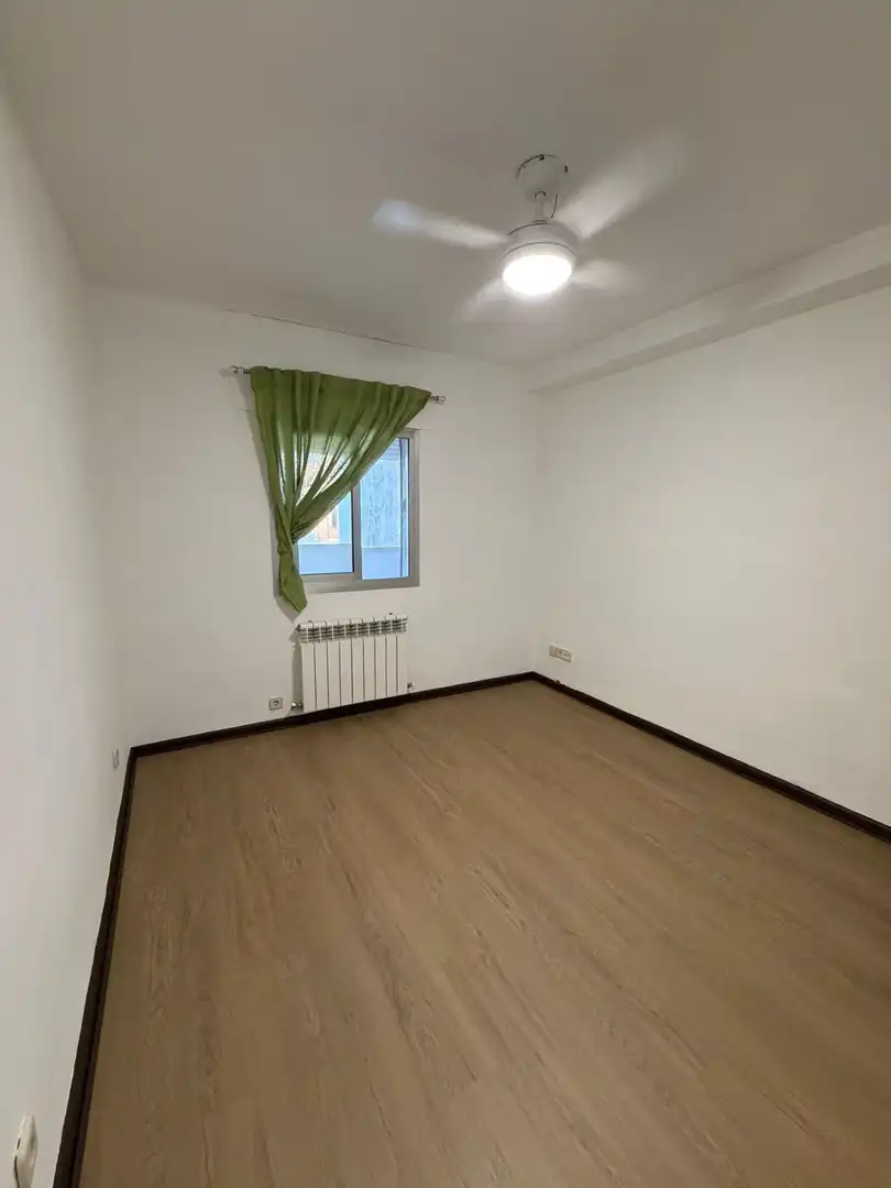 Habitación de Piso de alquiler en Madrid con Aire acondicionado y Calefacción