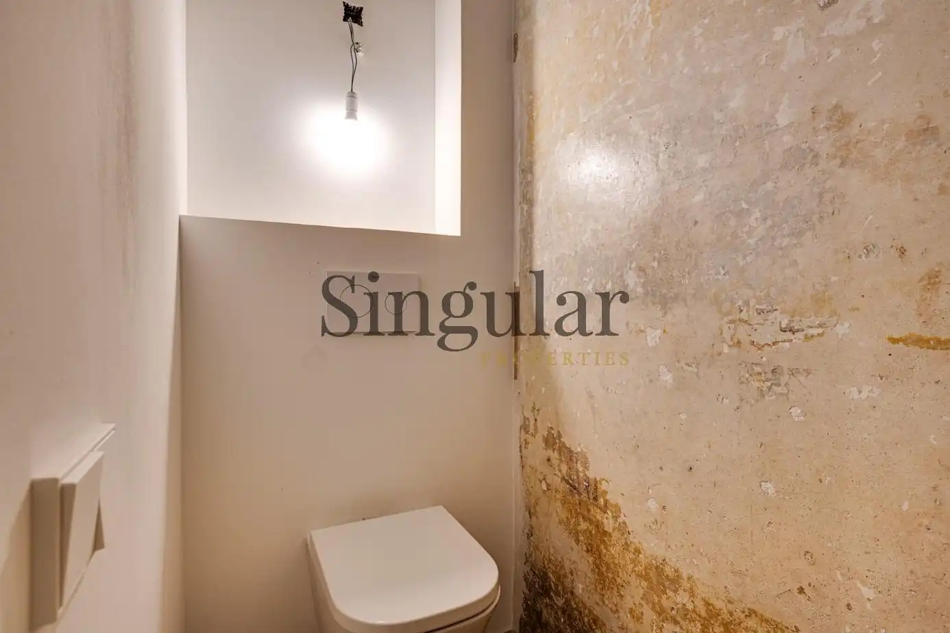 Badezimmer von Maisonette zum Verkauf in Barcelona mit Heizung, Terrasse und Abstellraum