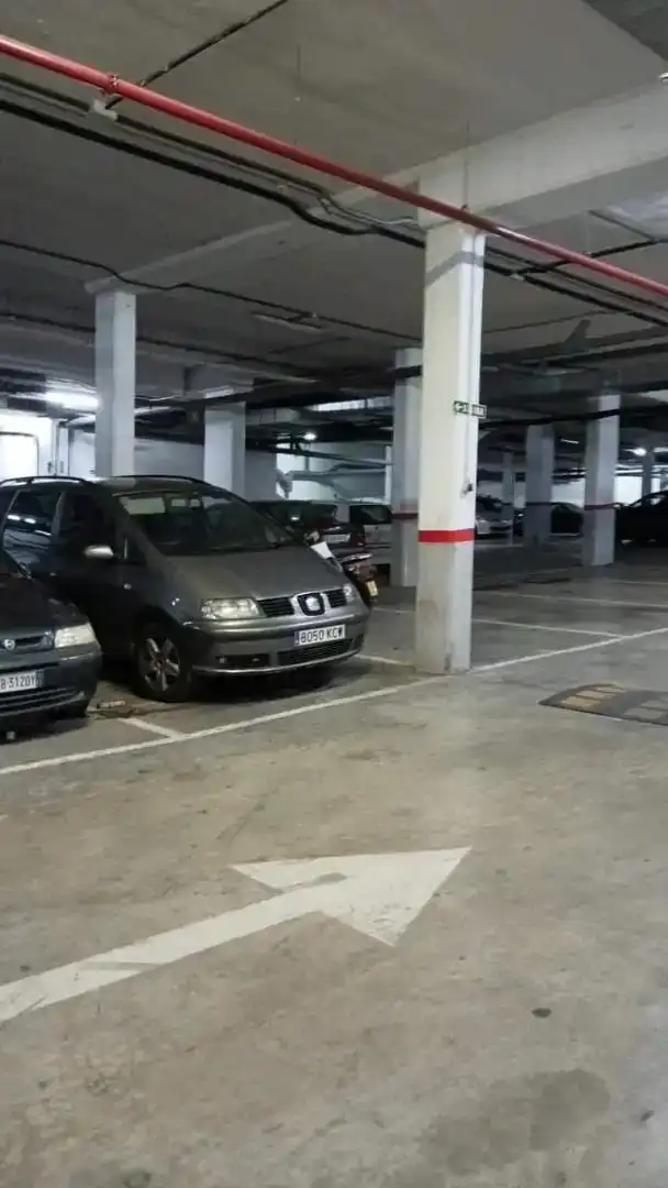 Parkplatz von Garage zum Verkauf in Extrarradio