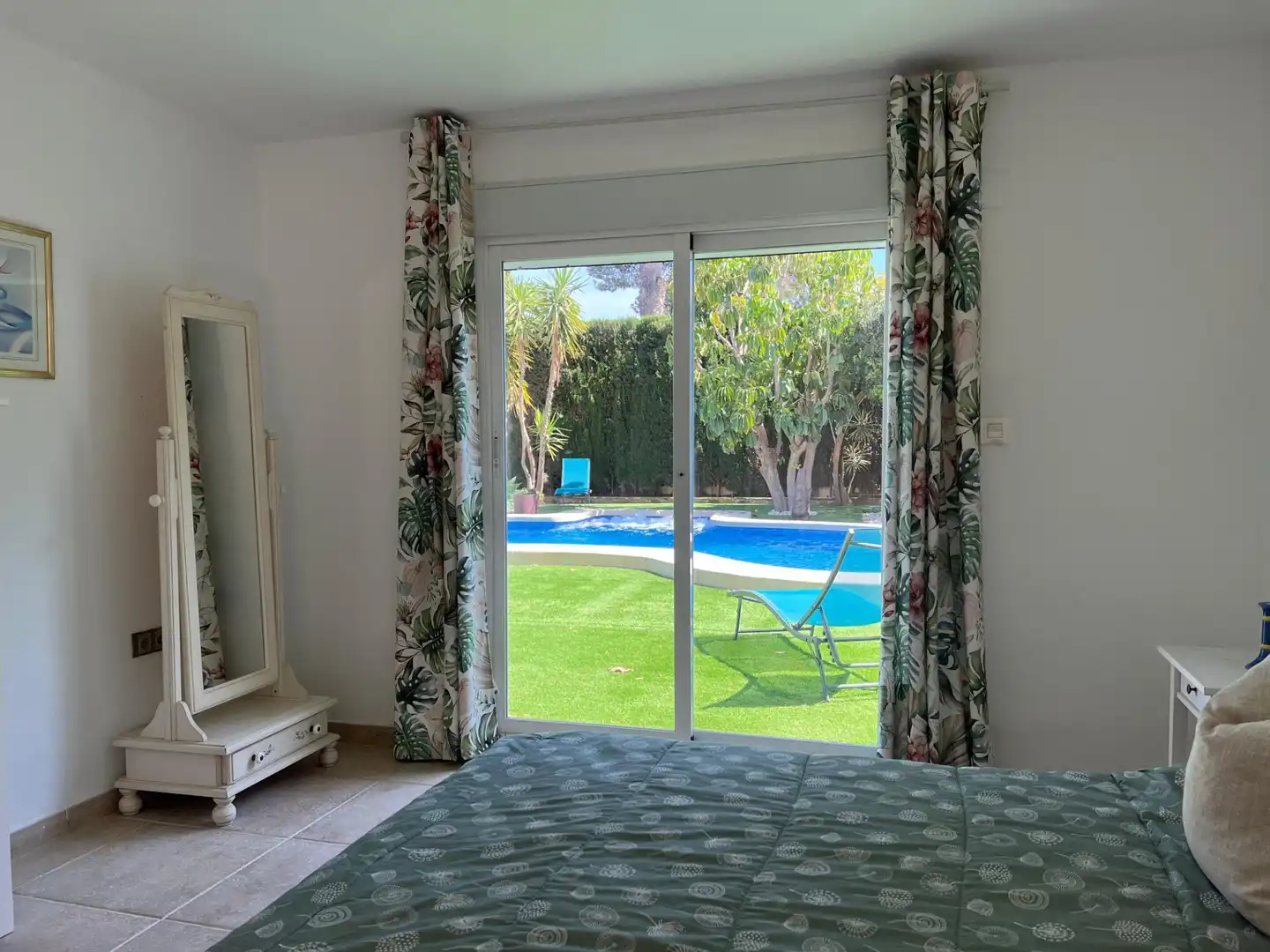 Piscina de Casa o chalet en venta en Benidorm con Aire acondicionado, Jardín privado y Piscina