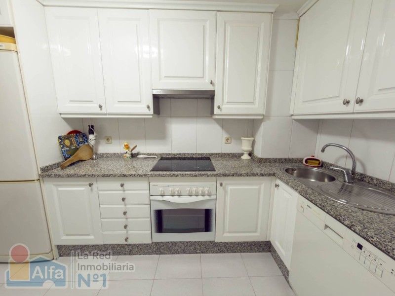 Kitchen of Flat for sale in Vigo   with Heating, Private garden and Parquet flooring