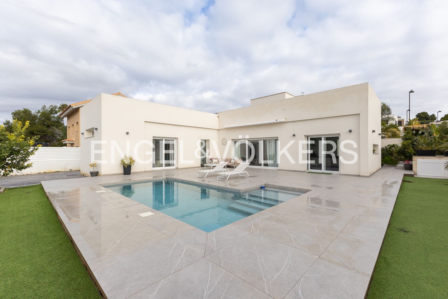 Exterior view of House or chalet to rent in Torrent  with Heating