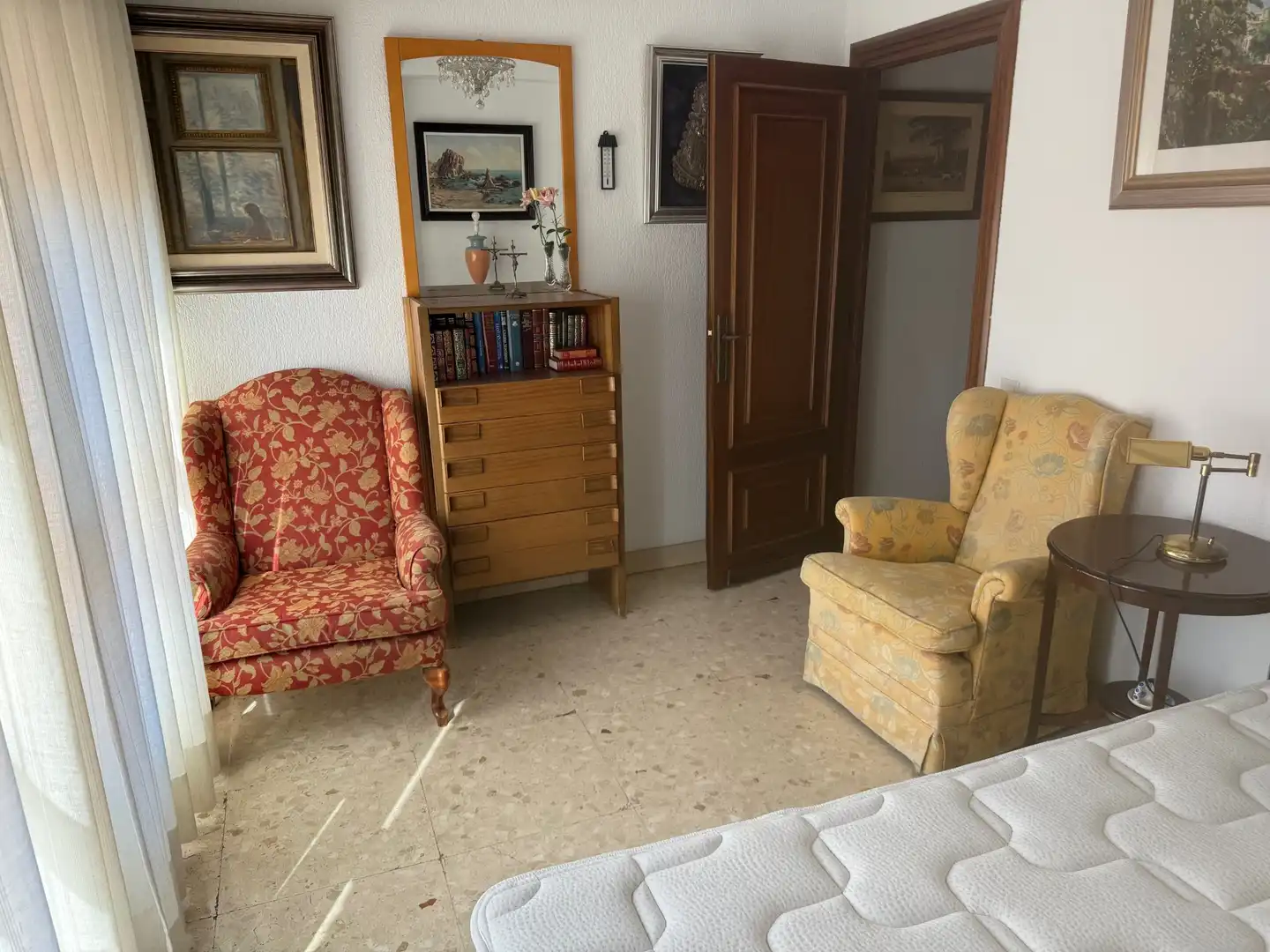 Sala de estar de Piso en venta en Almería con Amueblado