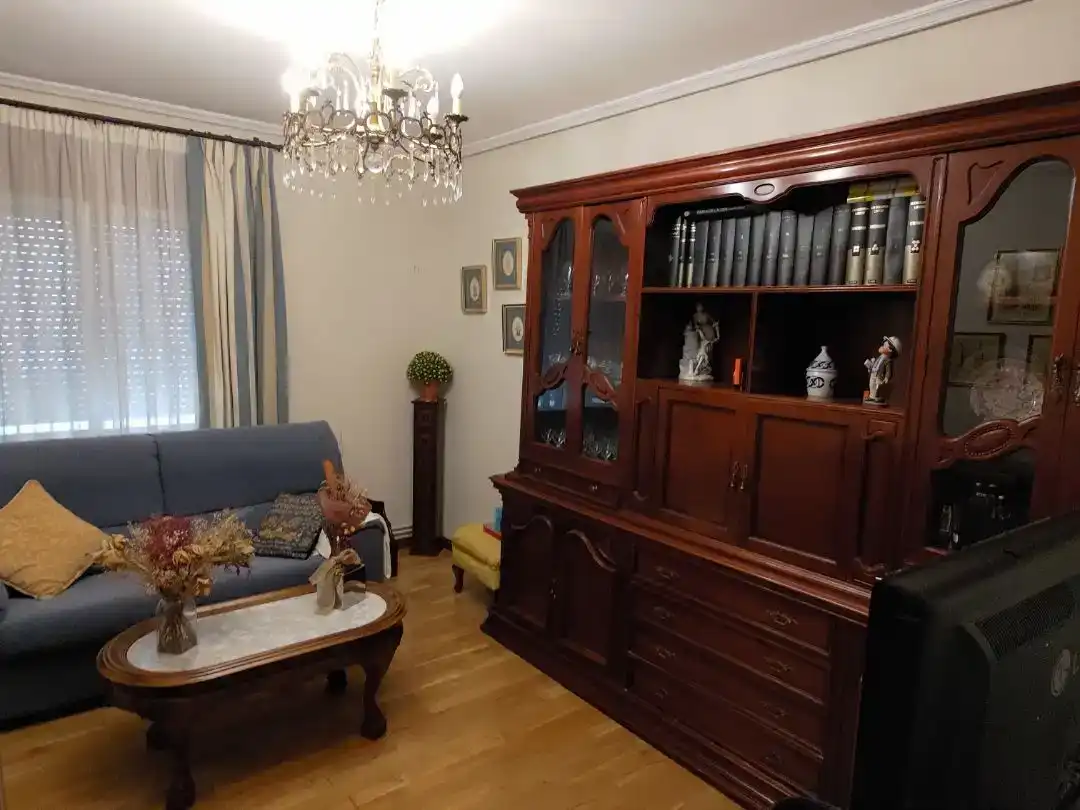 Sala d'estar de Casa adosada en venda en Cáceres Capital amb Aire condicionat