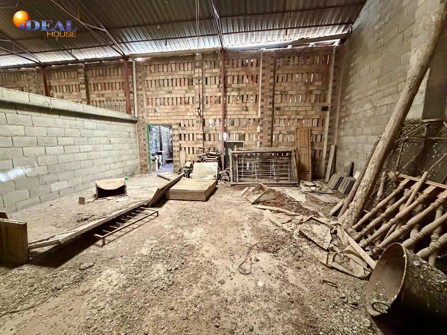 Local comercial en venda a Calle PABLO NERUDA 57, imagen 4