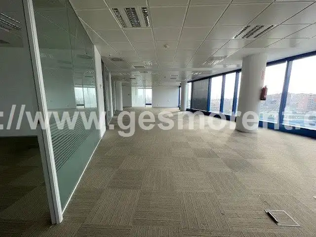Office space for sale in Montigalà - Sant Crist, imagen 2