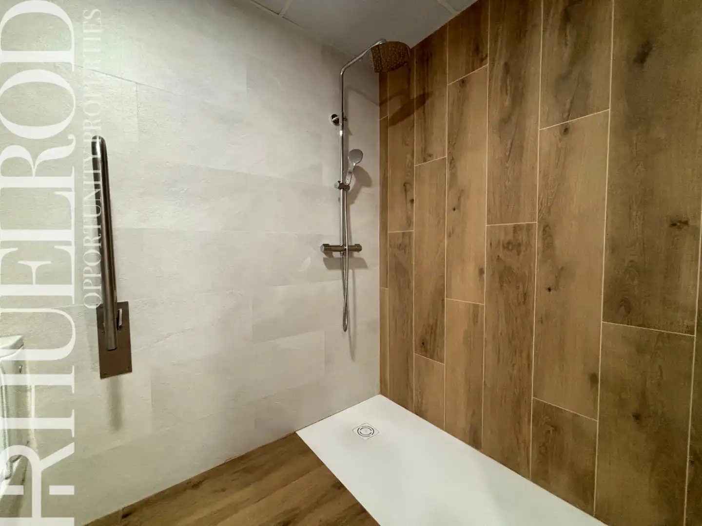 Bany de Planta baixa en venda en Premià de Mar amb Aire condicionat, Calefacció i Parquet