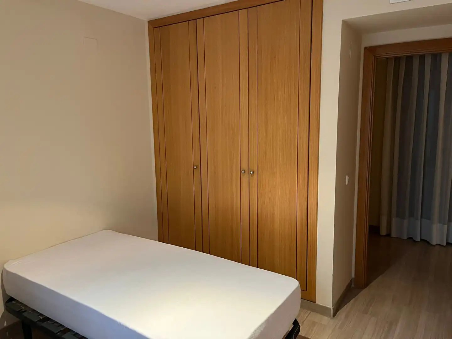 Schlafzimmer von Wohnung zur Miete in Córdoba mit Klimaanlage, Heizung und Ofen