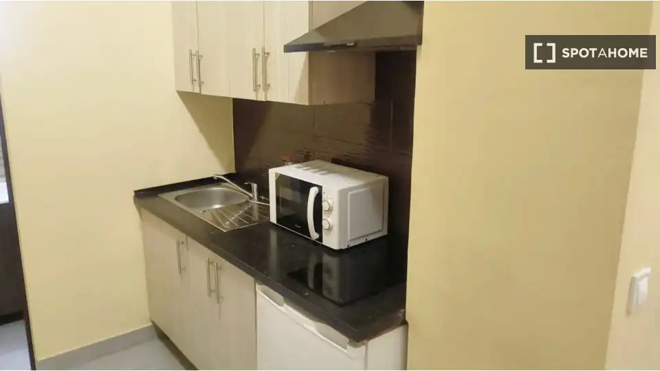 Room in Guindalera
