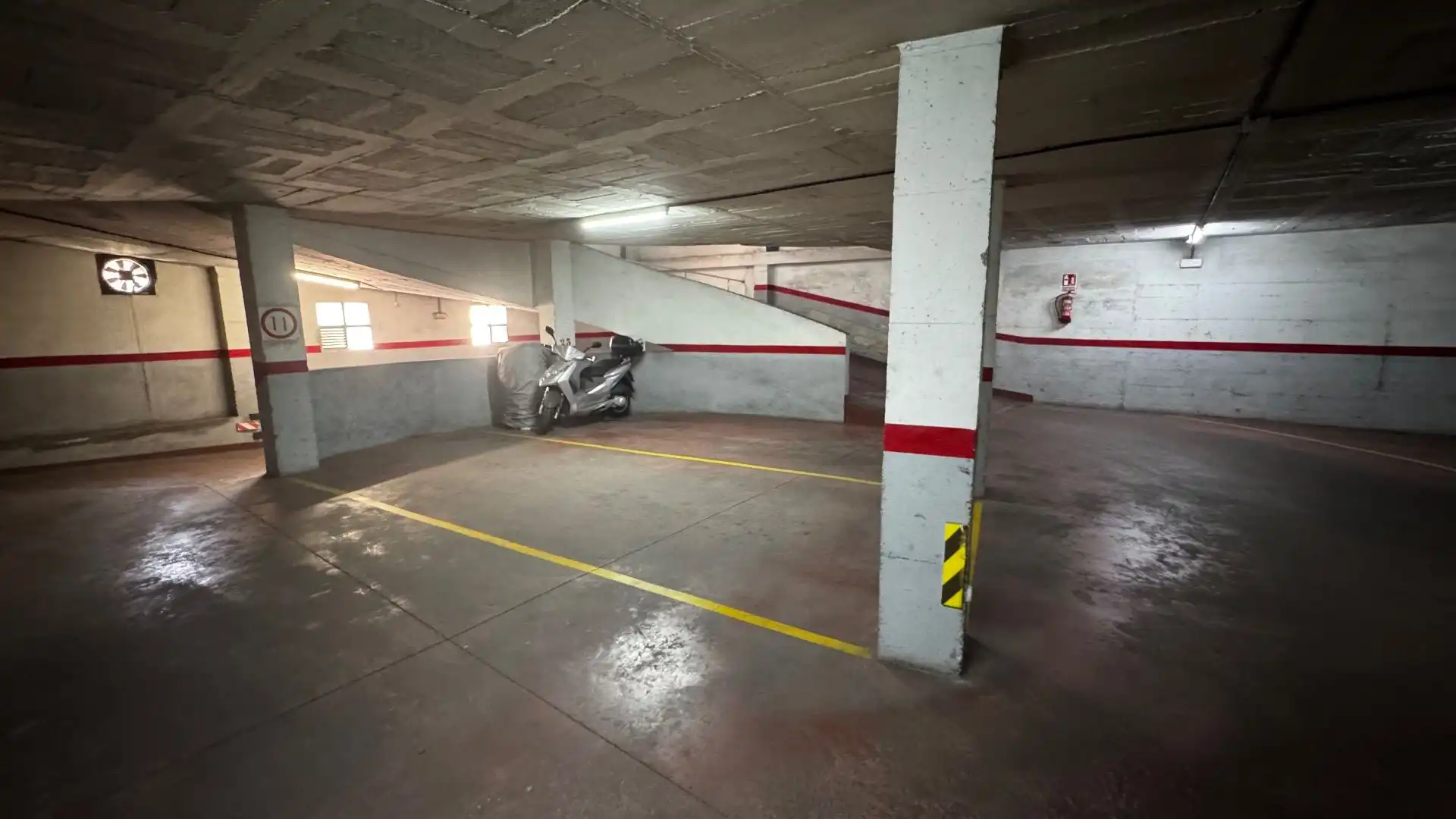 Parkplatz von Garage zum Verkauf in Terrassa