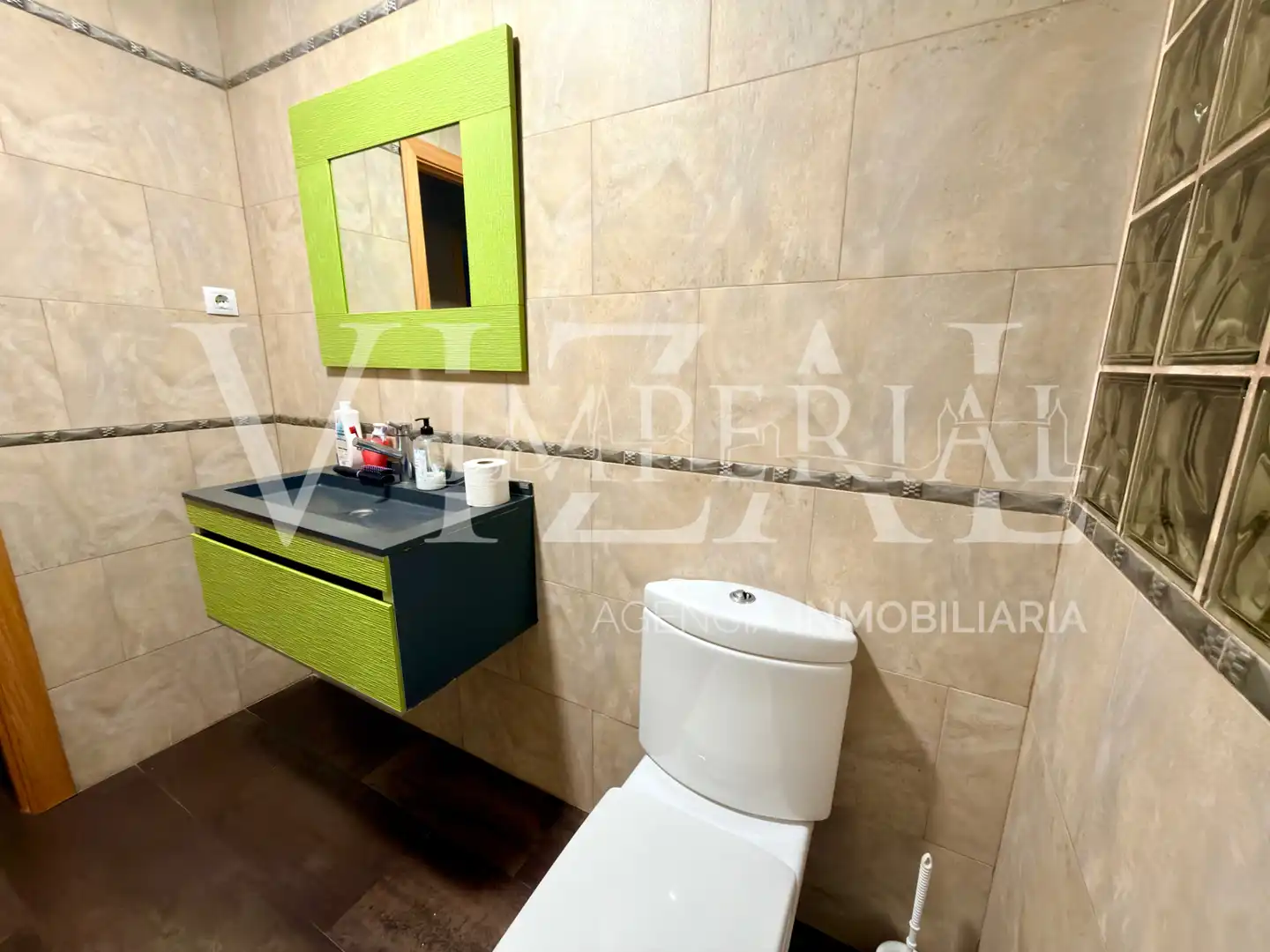 Badezimmer von Haus oder Chalet zum Verkauf in El Viso de San Juan mit Klimaanlage, Heizung und Privatgarten