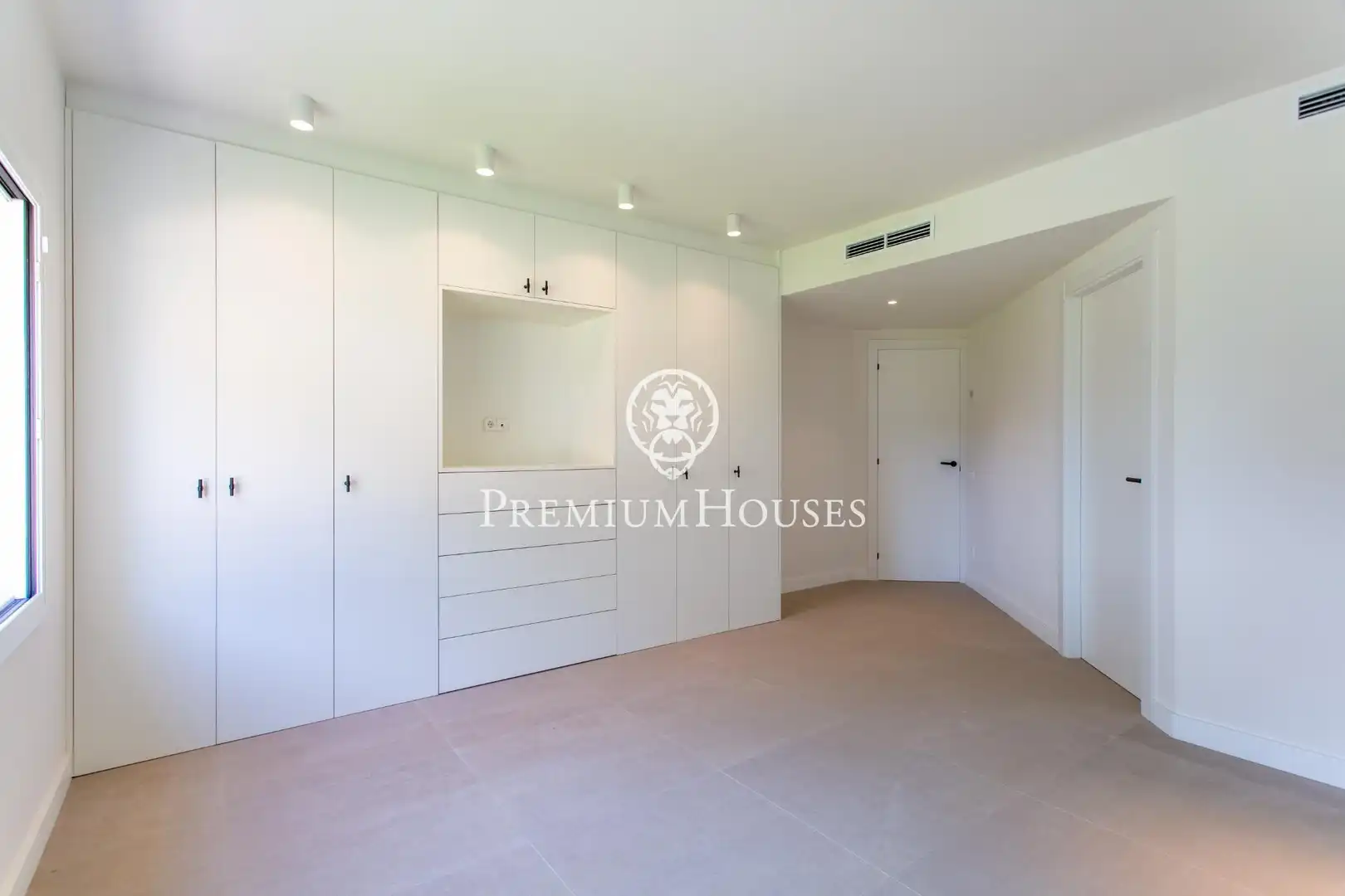 Schlafzimmer von Haus oder Chalet zum Verkauf in Sant Andreu de Llavaneres mit Heizung, Privatgarten und Terrasse