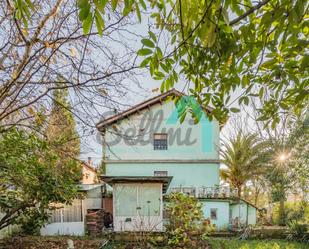 Exterior view of Single-family semi-detached for sale in Oviedo 