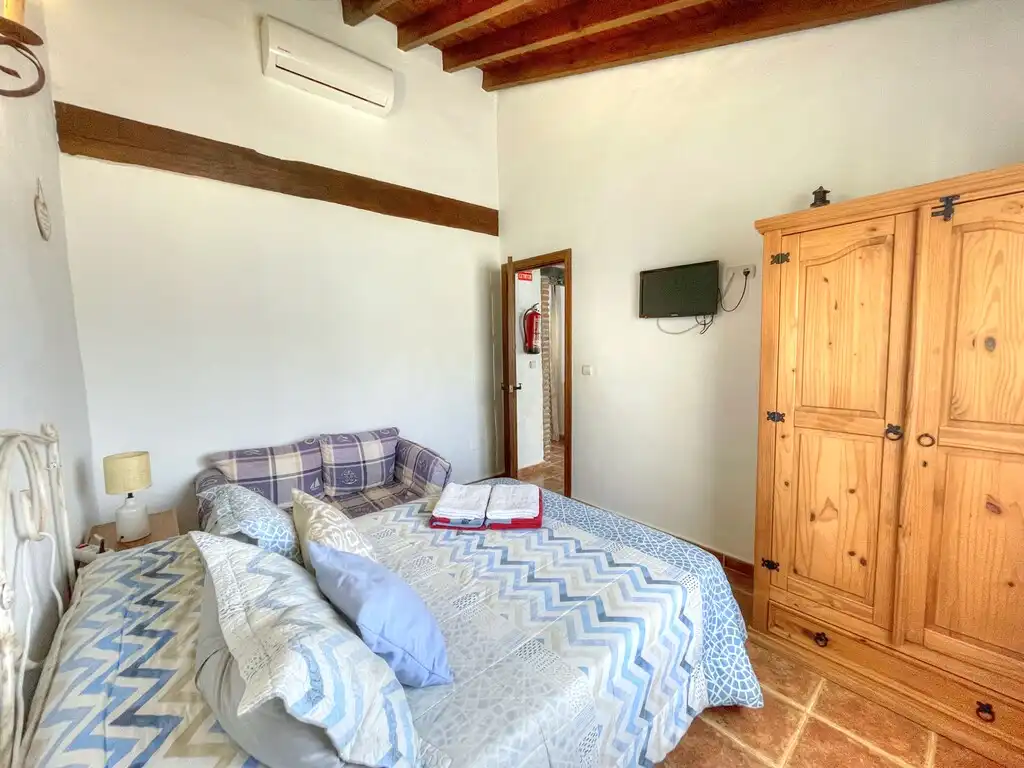 Casa rústica con piscina en venta en El Borge, imagen 20