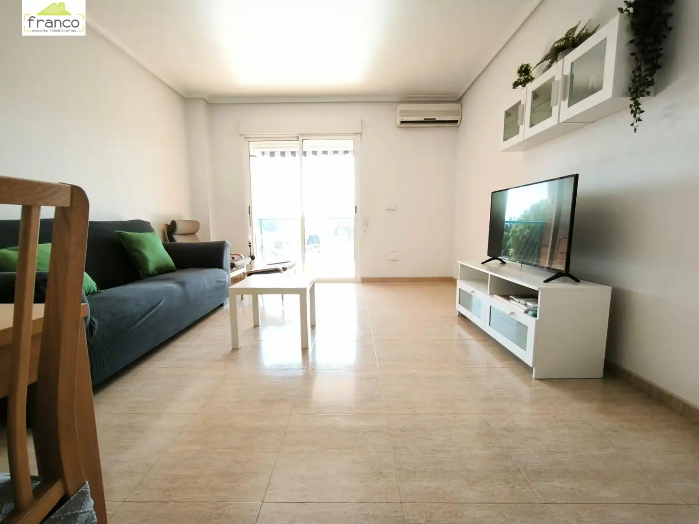 Living room of Flat for sale in Murcia  with Air Conditioner, Terrace and Furnished